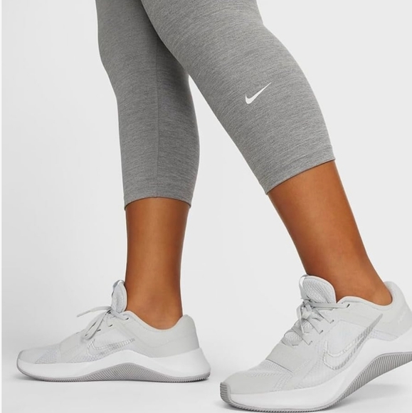 NWT Women's Nike One Mid-Rise Crop Leggings - Picture 3 of 8